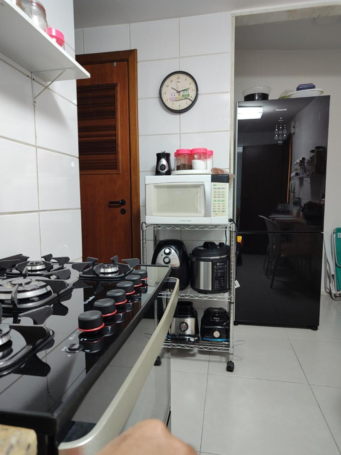 Hostel For One Com Quarto De Solteiro E Banheiro Privativos Vitoria Luaran gambar