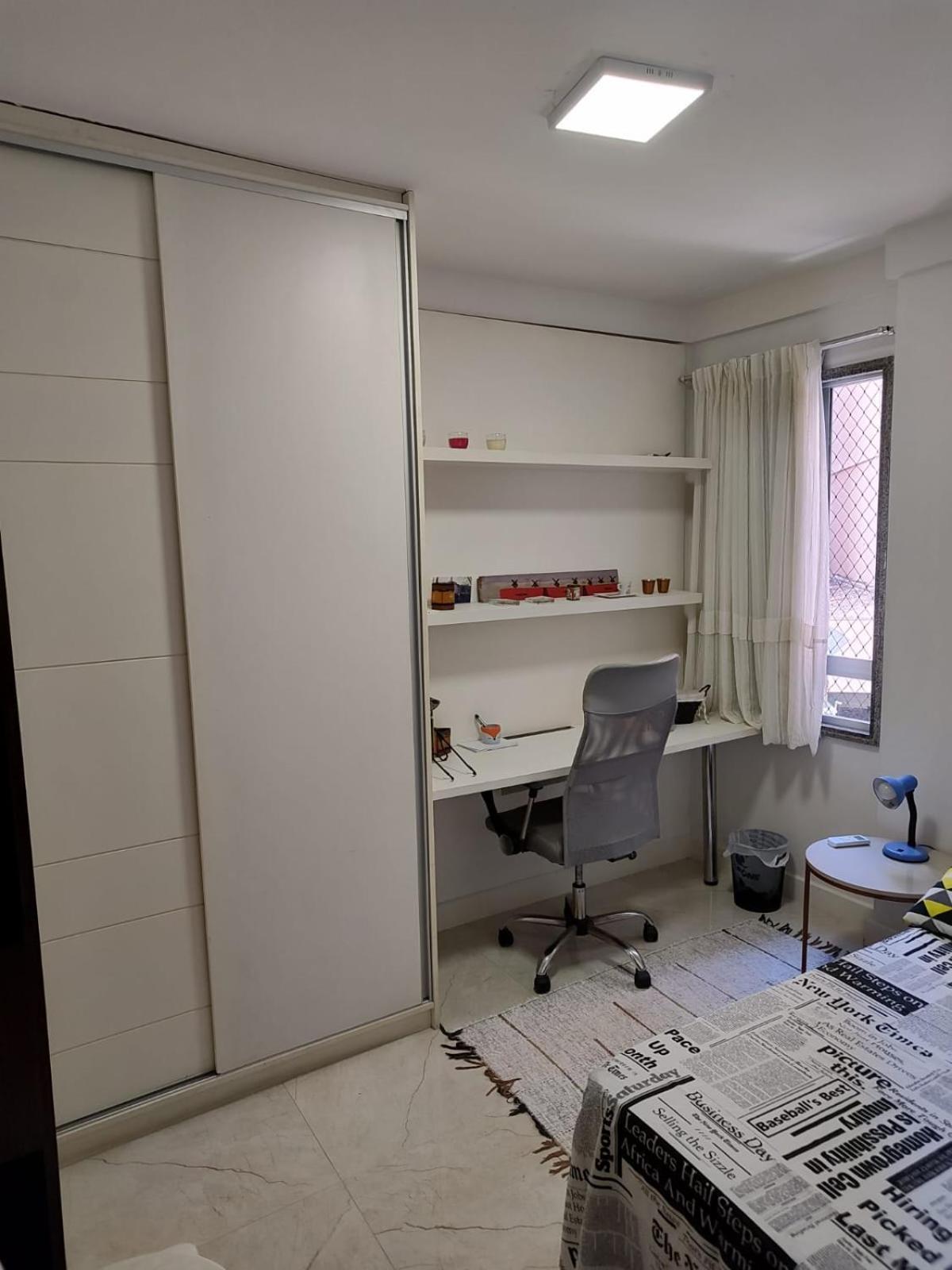 Hostel For One Com Quarto De Solteiro E Banheiro Privativos Vitoria Luaran gambar